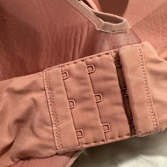 Auden Comfort Wire Bra- 42DD - Picture 3 of 6